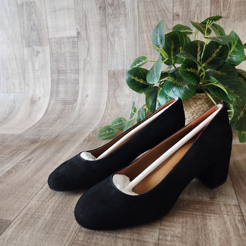 Margaux The Heel in Black Suede NWT Size EU 37/ US 7M - Picture 11 of 16